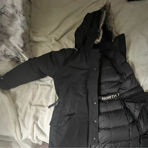 Knee Length Winter Women’s North-face Black Coat. - Picture 2 of 7